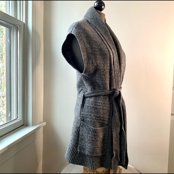 Anthropologie Sweaters - Anthropologie cardigan sweater with tie
